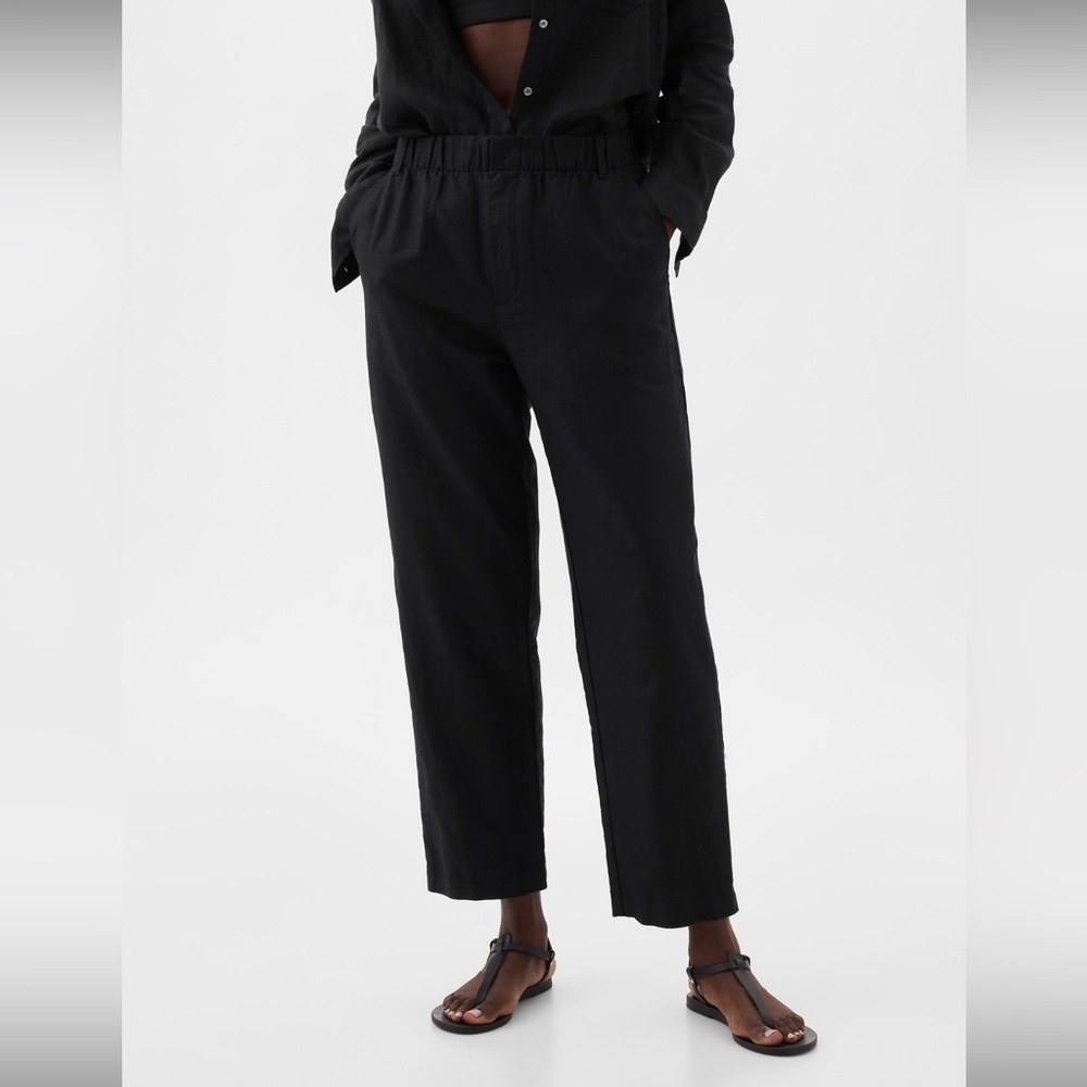 Gap High Rise Linen-Cotton Pull-In Pant with zip fly, pockets